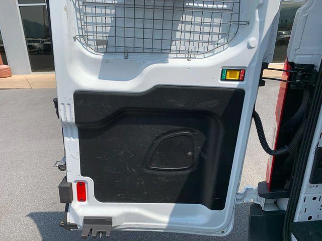 Photo of 2018 Oxford White Ford Transit-250