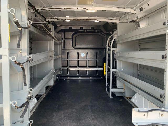 Photo of 2018 Oxford White Ford Transit-250