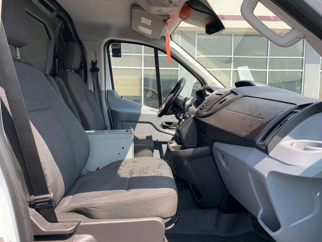 Photo of 2018 Oxford White Ford Transit-250