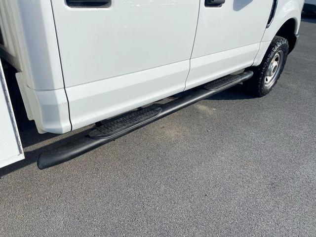 Photo of 2019 Oxford White Ford F-350
