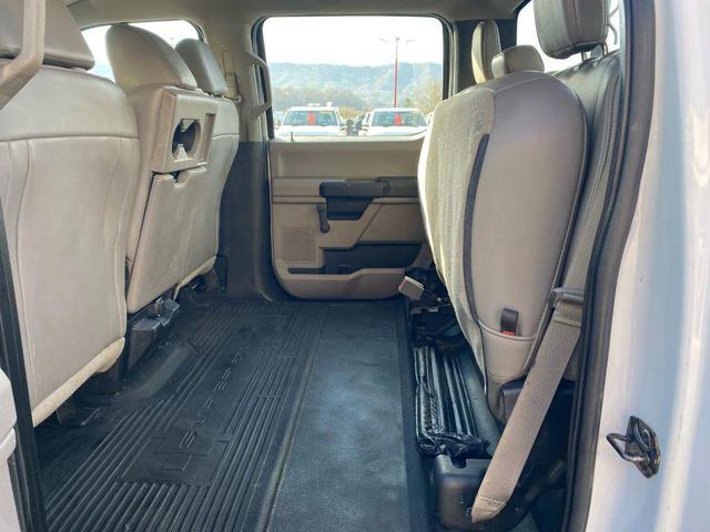 Photo of 2019 Oxford White Ford F-350