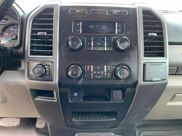 Photo of 2019 Oxford White Ford F-350