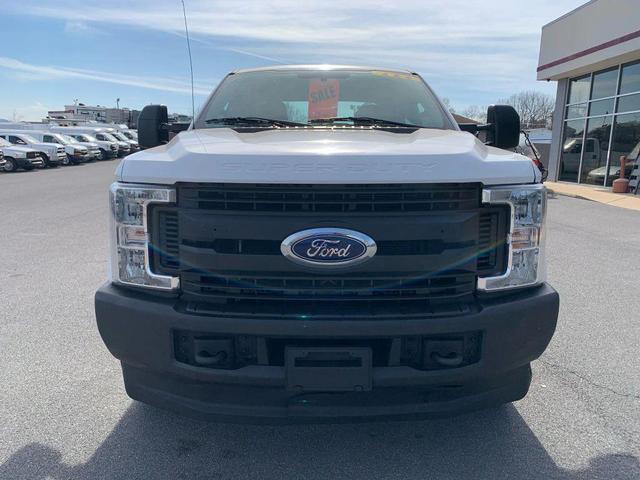 Photo of 2019 Oxford White Ford F-350