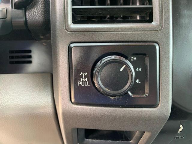 Photo of 2019 Oxford White Ford F-350