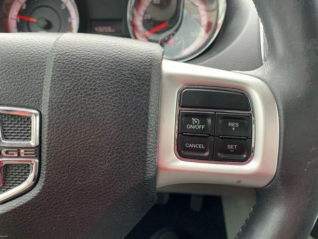 Photo of 2017 White Knuckle Clearcoat Dodge Grand Caravan