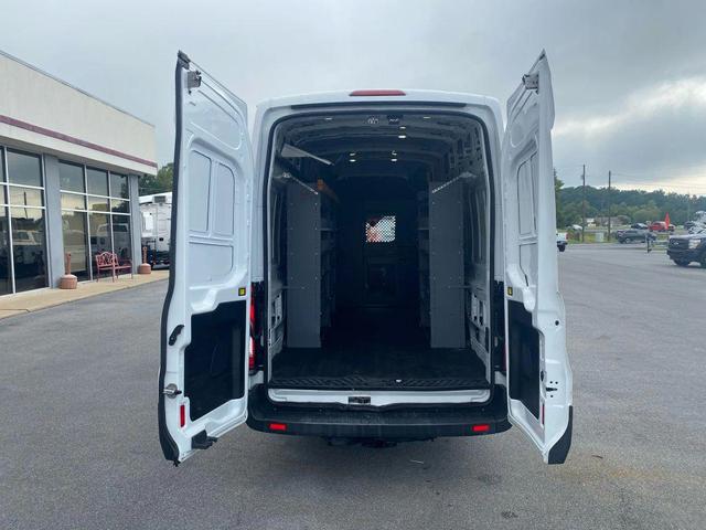 Photo of 2016 Oxford White Ford Transit-250
