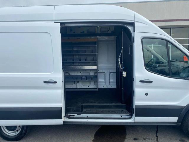 Photo of 2016 Oxford White Ford Transit-250