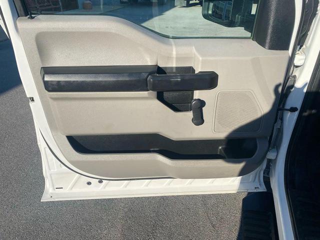 Photo of 2020 Oxford White Ford F-250