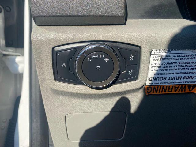 Photo of 2020 Oxford White Ford F-250