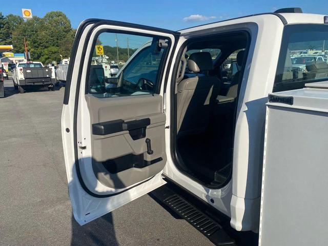 Photo of 2020 Oxford White Ford F-250