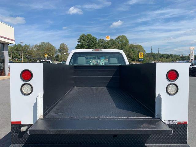 Photo of 2015 Oxford White Ford F-250