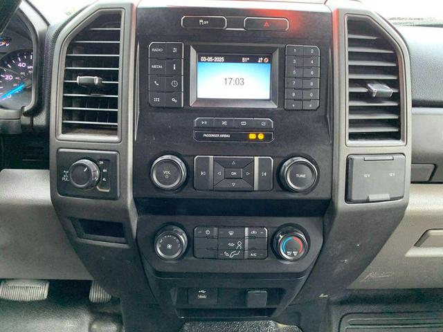 Photo of 2020 Oxford White Ford F-250