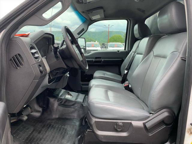 Photo of 2012 Oxford White Ford F-450