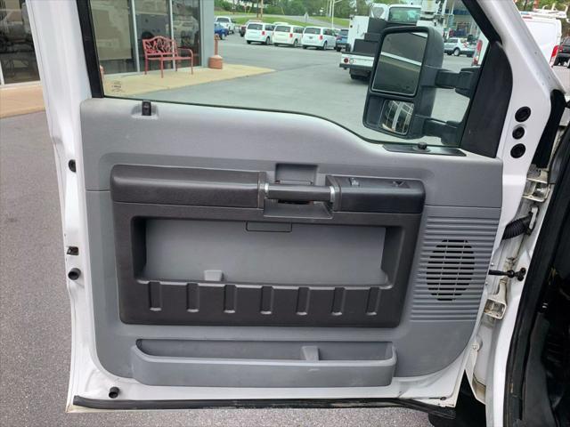 Photo of 2012 Oxford White Ford F-450
