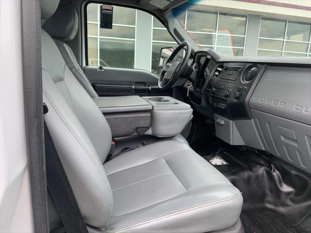 Photo of 2012 Oxford White Ford F-450