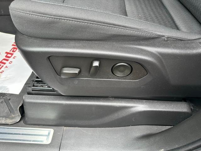 Photo of 2022 Glacier Blue Metallic Chevrolet Silverado 1500