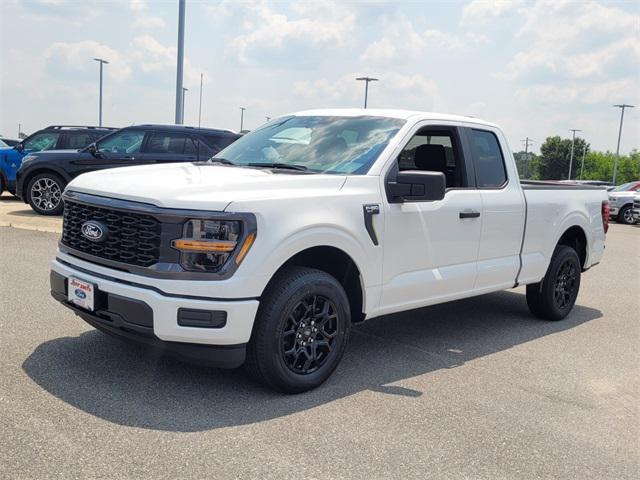 Photo of 2025 Oxford White Ford F-150