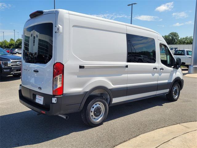 Photo of 2025 Oxford White Ford Transit-150
