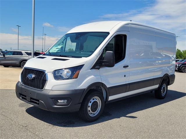 Photo of 2025 Oxford White Ford Transit-150