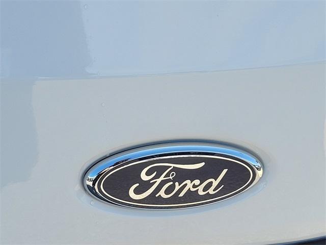 Photo of 2025 Oxford White Ford Transit-150