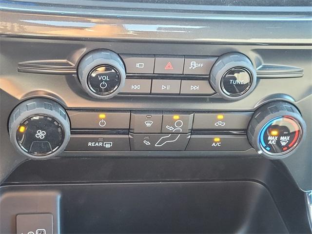 Photo of 2025 Oxford White Ford F-150