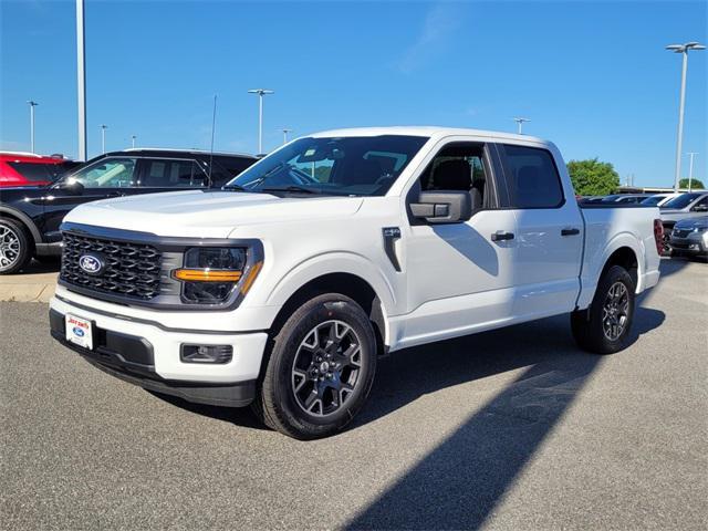 Photo of 2025 Oxford White Ford F-150