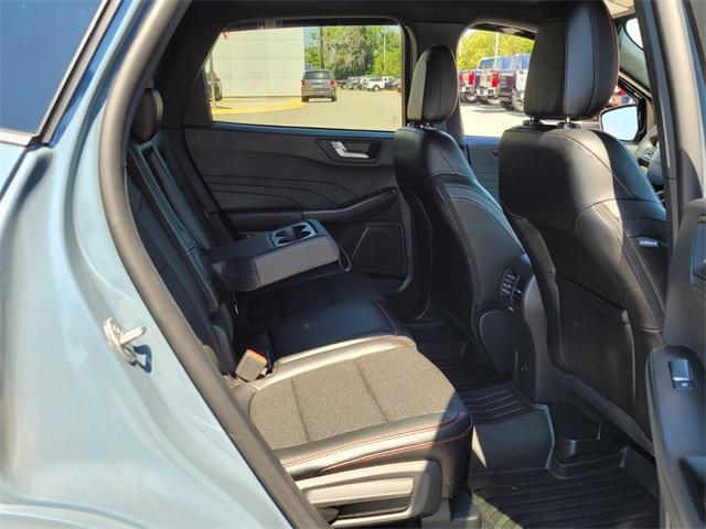 Photo of 2024 Vapor Blue Metallic Ford Escape