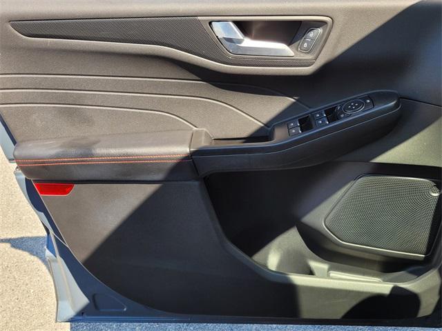 Photo of 2024 Vapor Blue Metallic Ford Escape