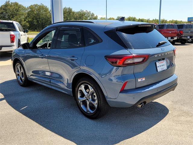 Photo of 2024 Vapor Blue Metallic Ford Escape