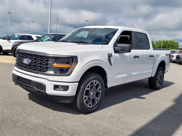 Photo of 2025 Oxford White Ford F-150