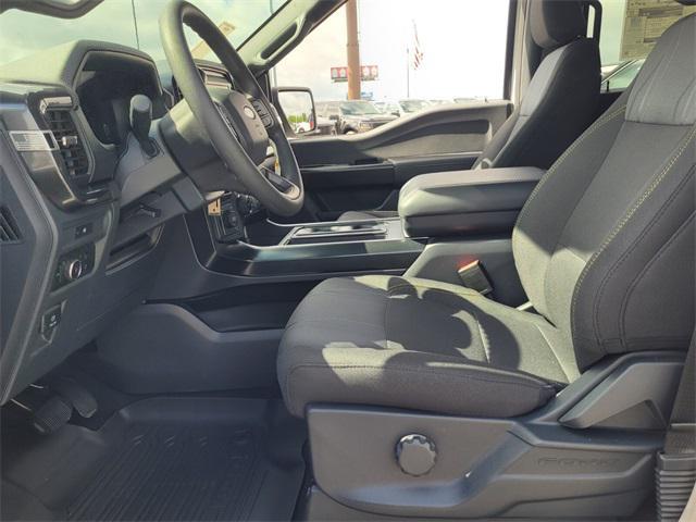 Photo of 2025 Oxford White Ford F-150