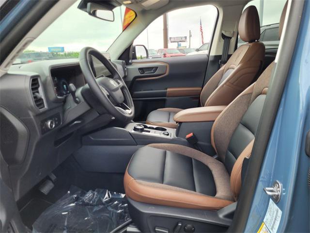 Photo of 2025 Azure Gray Metallic Ford Bronco Sport