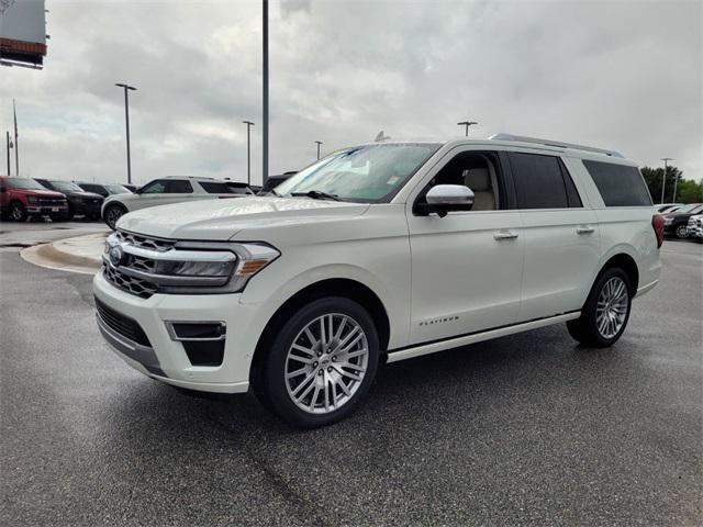Photo of 2022 Star White Metallic Tri-Coat Ford Expedition Max