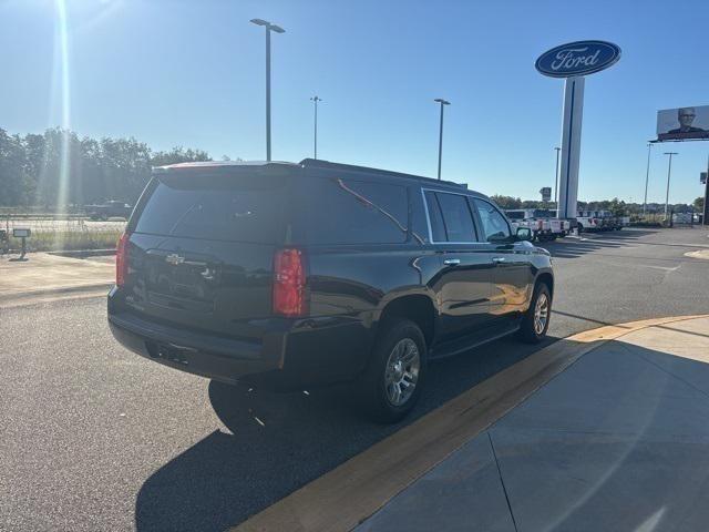 Photo of 2019 Black Chevrolet Suburban