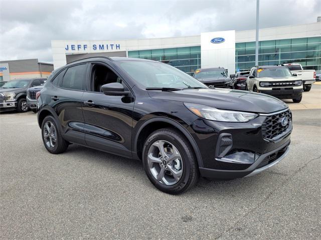 Photo of 2025 Agate Black Metallic Ford Escape