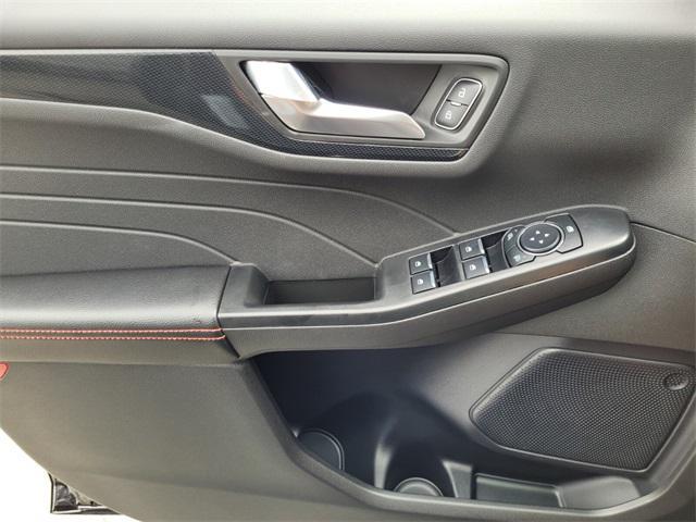 Photo of 2025 Agate Black Metallic Ford Escape