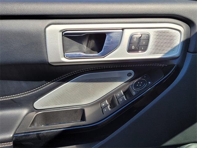Photo of 2022 Atlas Blue Metallic Ford Explorer