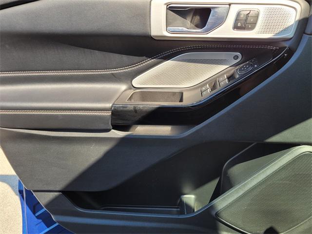 Photo of 2022 Atlas Blue Metallic Ford Explorer