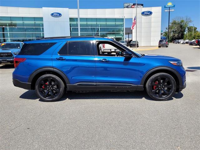 Photo of 2022 Atlas Blue Metallic Ford Explorer
