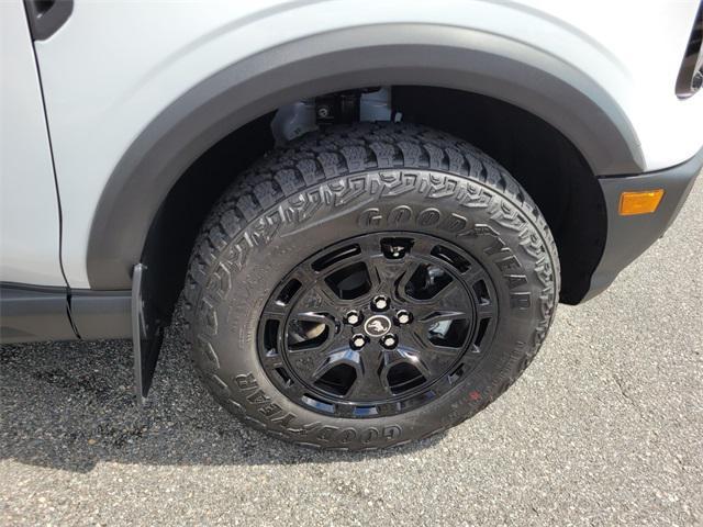 Photo of 2025 Oxford White Ford Bronco Sport