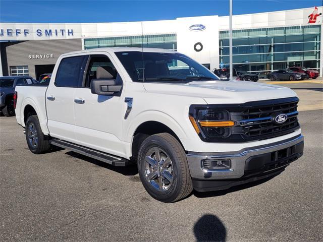Photo of 2025 Oxford White Ford F-150
