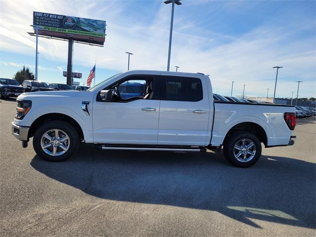 Photo of 2025 Oxford White Ford F-150