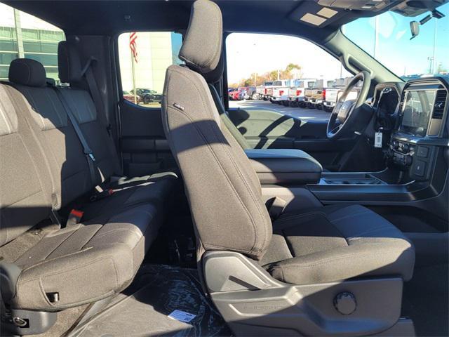 Photo of 2025 Silver Metallic Ford F-150