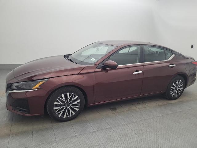 Photo of 2023 Red Nissan Altima