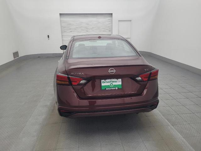 Photo of 2023 Red Nissan Altima