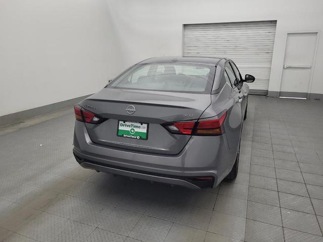 Photo of 2023 Gun Metallic Nissan Altima