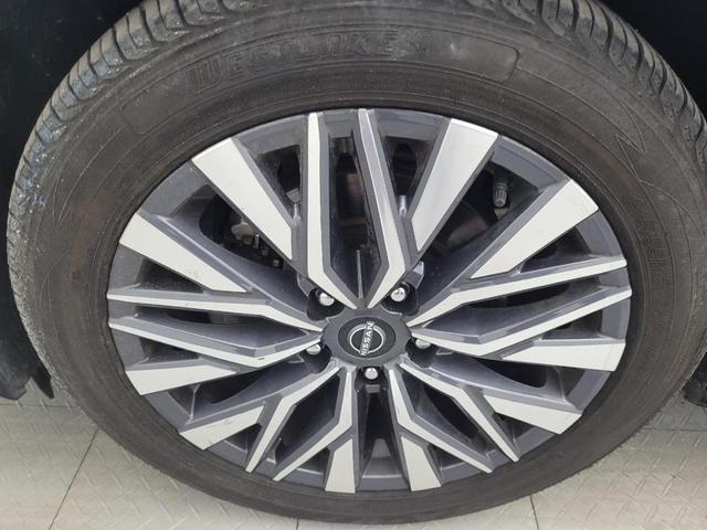 Photo of 2023 Gun Metallic Nissan Altima