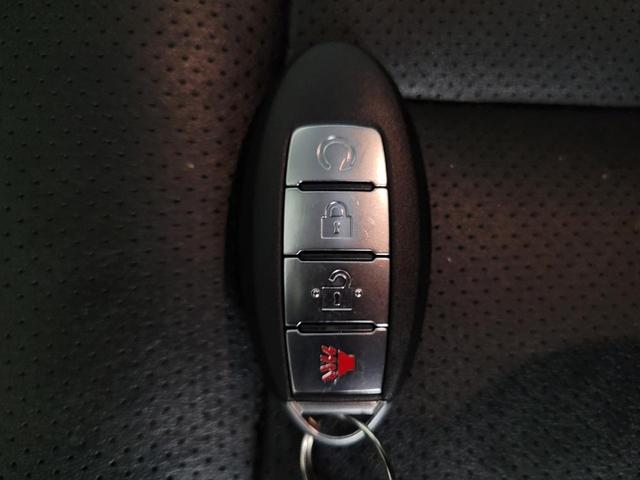 Photo of 2018 Magnetic Black Nissan Rogue Sport
