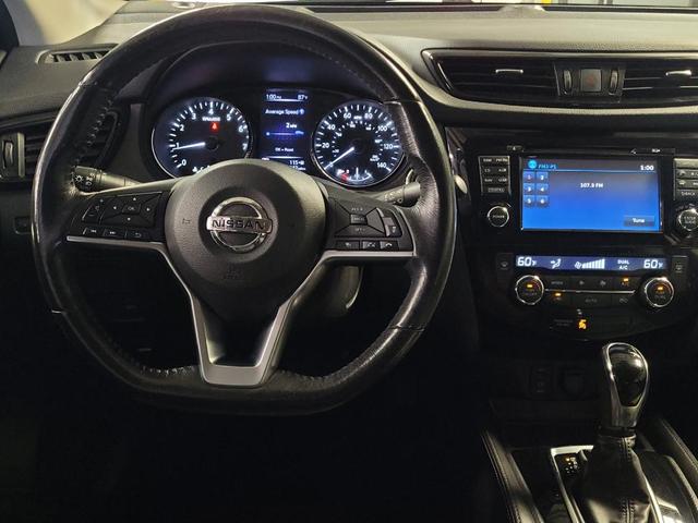 Photo of 2018 Magnetic Black Nissan Rogue Sport