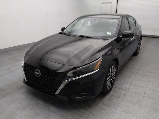 Photo of 2023 Super Black Nissan Altima